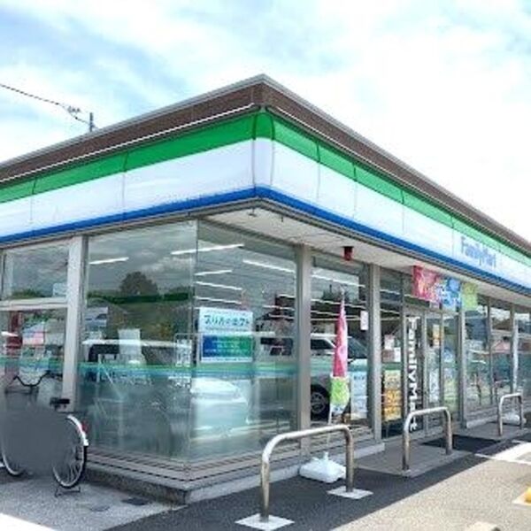 現地周辺 (ファミリーマート松山久米窪田町店)