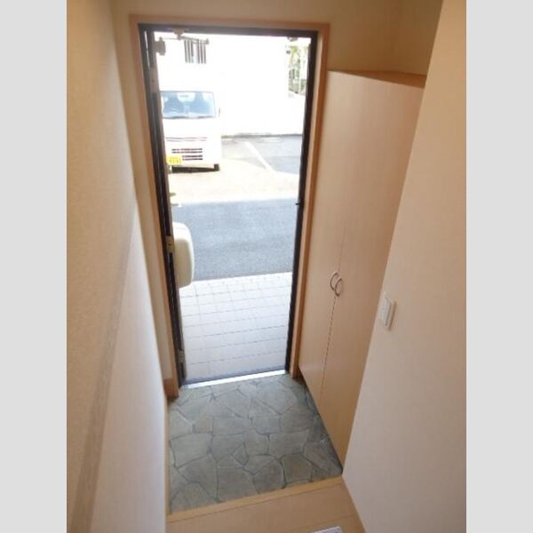 玄関 (玄関(トールタイプのシューズボックス))