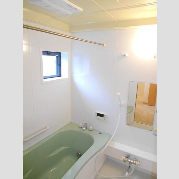 バス (B105　浴室)