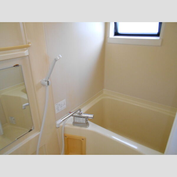 バス (A101 浴室)