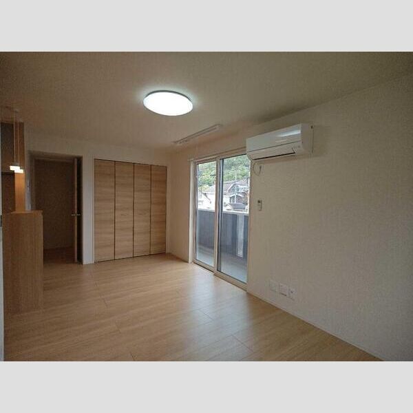 居室・リビング (洋室13.1帖)