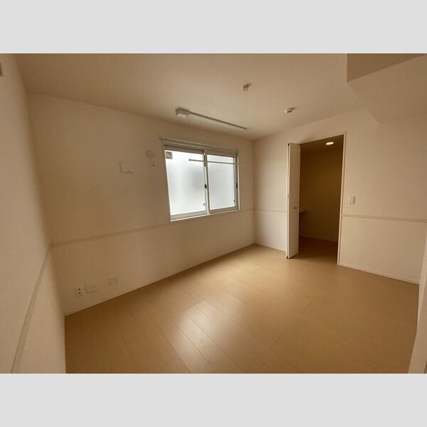 その他 (洋室6帖)