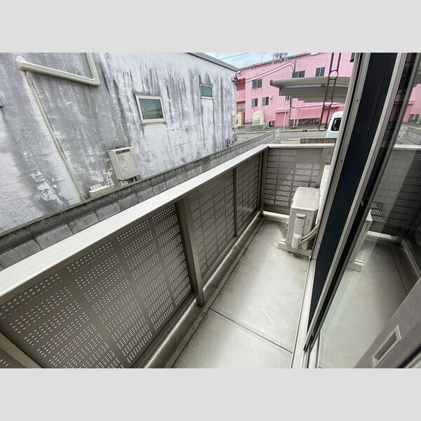 バルコニー・ベランダ (バルコニー)