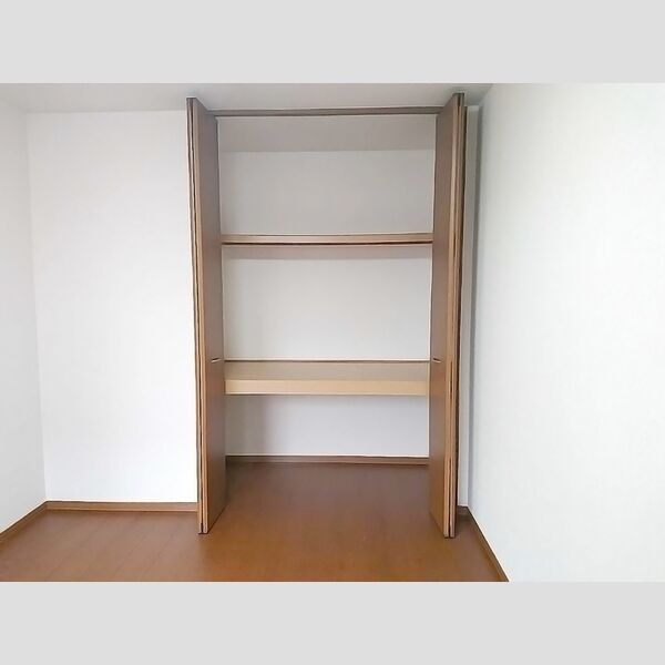収納 (物入)