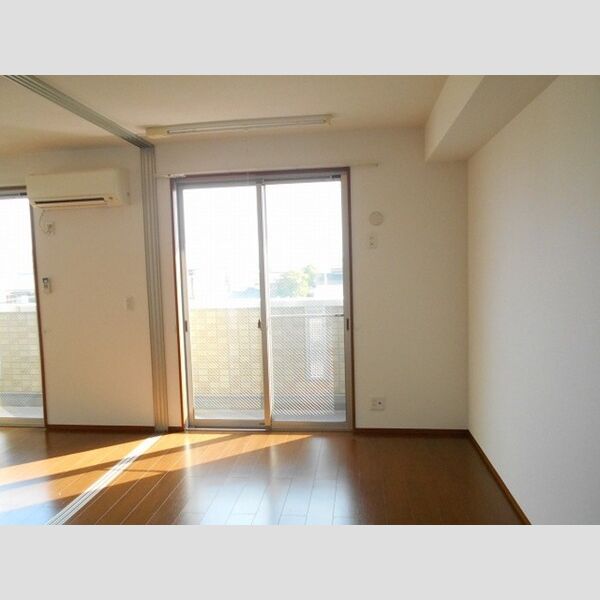 その他 (洋室6帖)