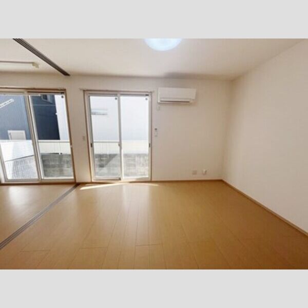 その他 (LDK11.5帖)