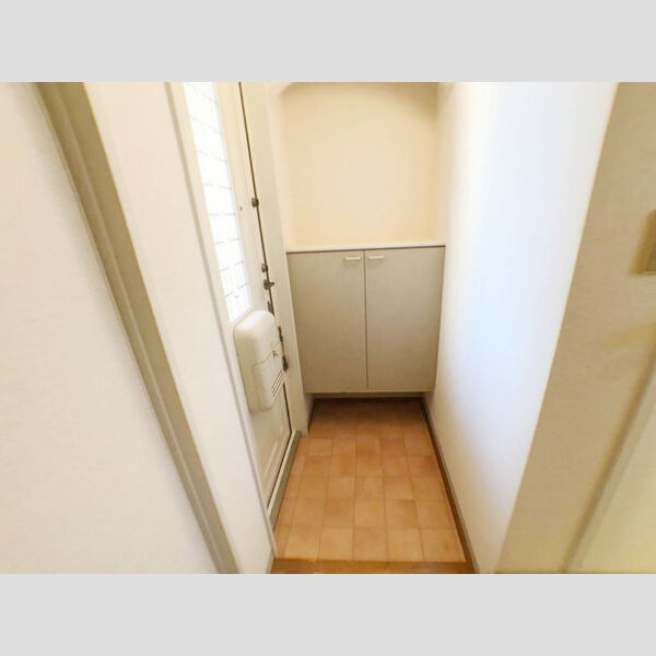 玄関 (玄関)