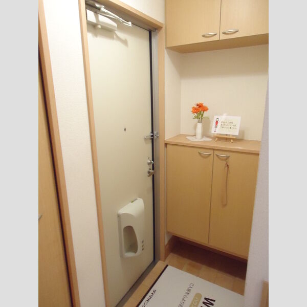 玄関 (玄関)