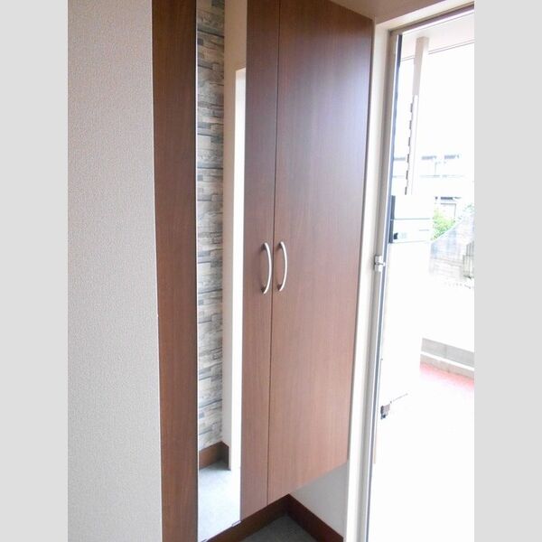 玄関 (シューズクローゼット)