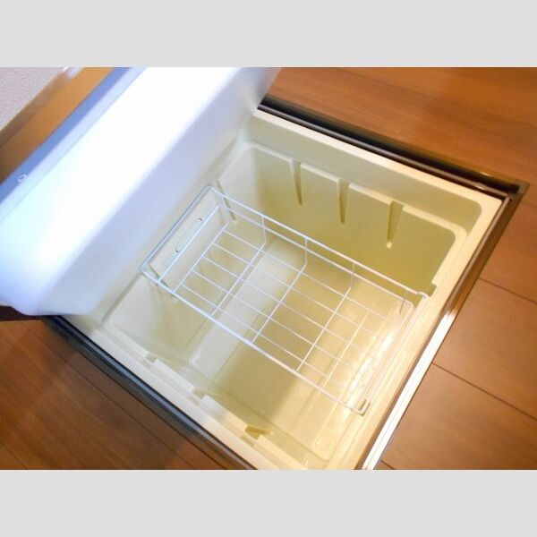 収納 (床下収納)