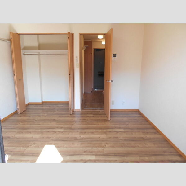 居室・リビング (洋室8帖)