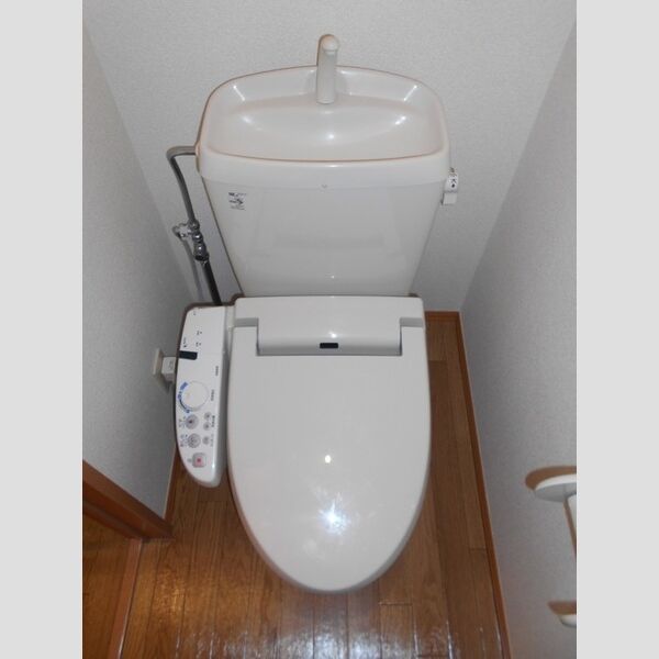 トイレ (温水洗浄暖房便座)