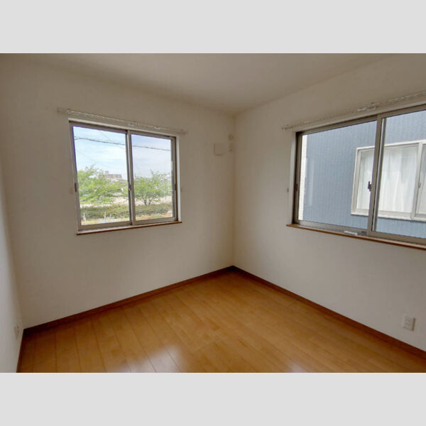 その他 (2F　北東洋室5.1帖)