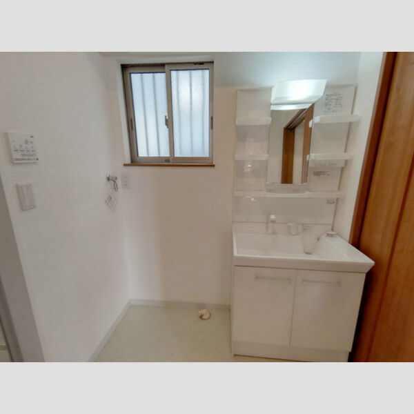 洗面所 (洗髪洗面化粧台)