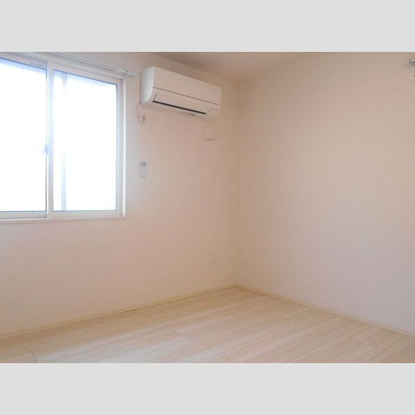 その他 (北東洋室6.1帖)