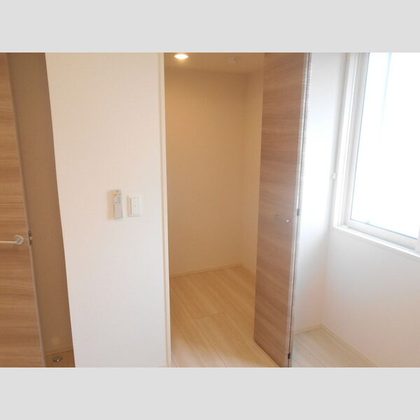 収納 (ウォークインクローゼット)