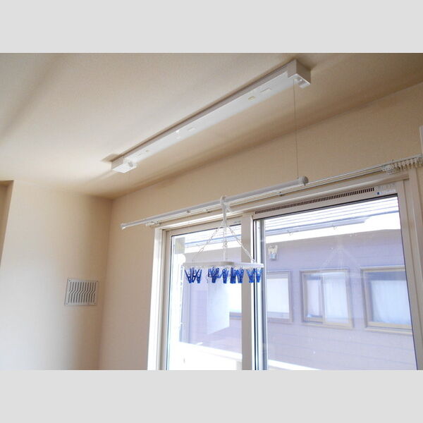 その他 (室内物干し)