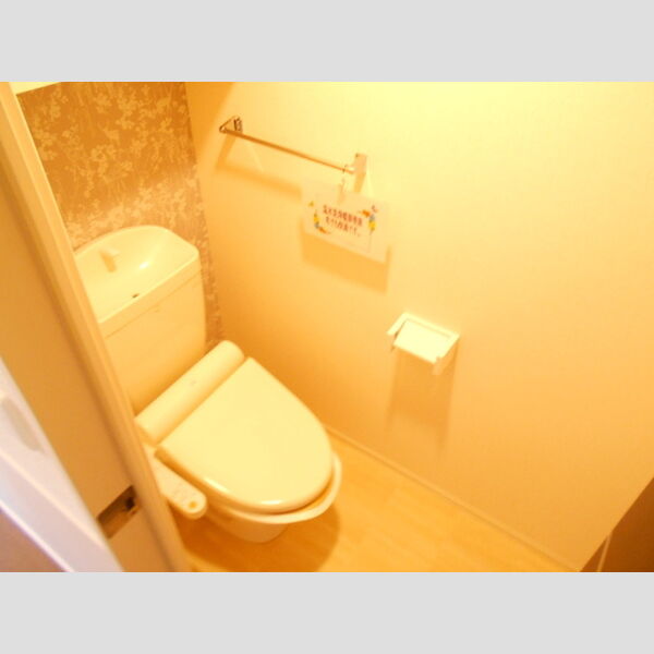 トイレ (トイレ)