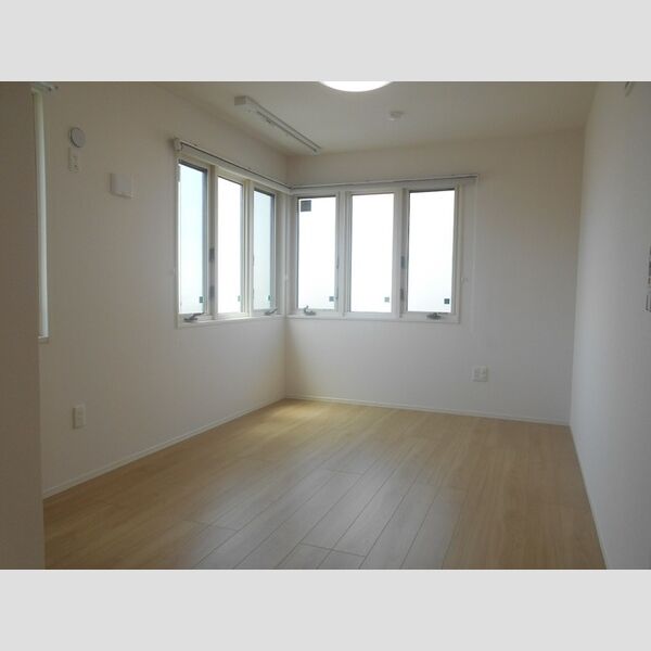 その他 (北西洋室6.1帖)