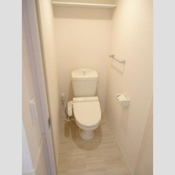 トイレ (トイレ(温水洗浄暖房便座付))