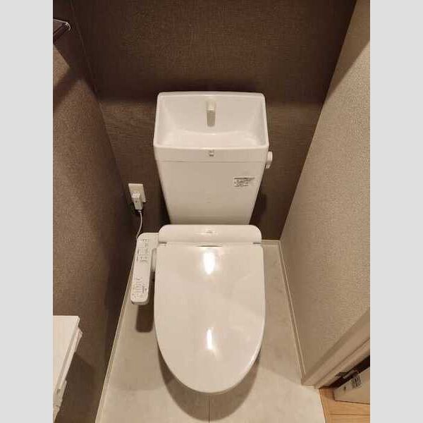 トイレ (温水洗浄暖房便座)