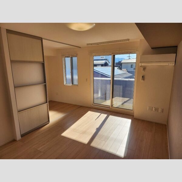 居室・リビング (LDK12.1帖～洋室3.5帖)