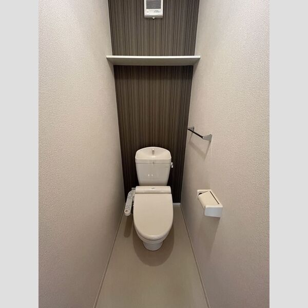 トイレ (温水洗浄暖房便座)