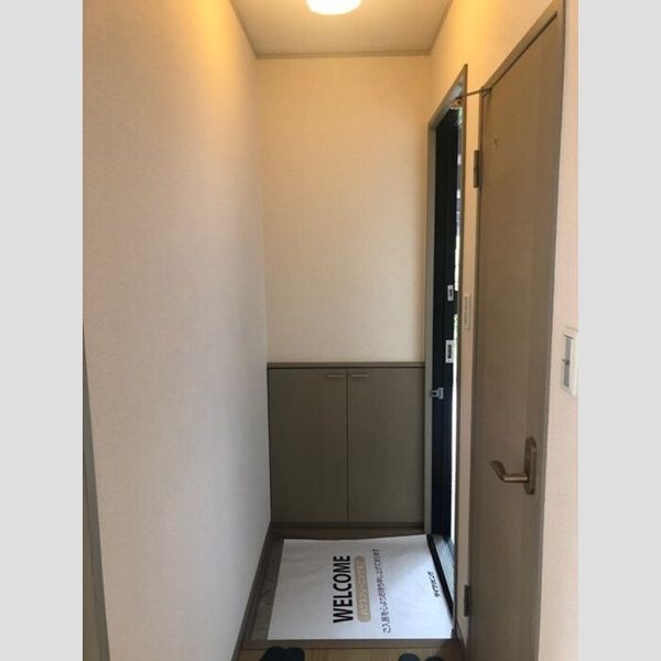 玄関 (玄関)