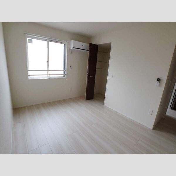 その他 (北西洋室6.5帖)