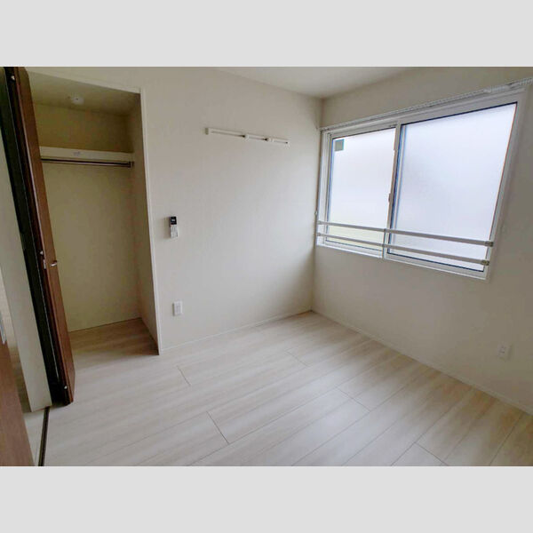その他 (北東洋室4.5帖)