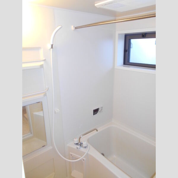 バス (103　浴室)