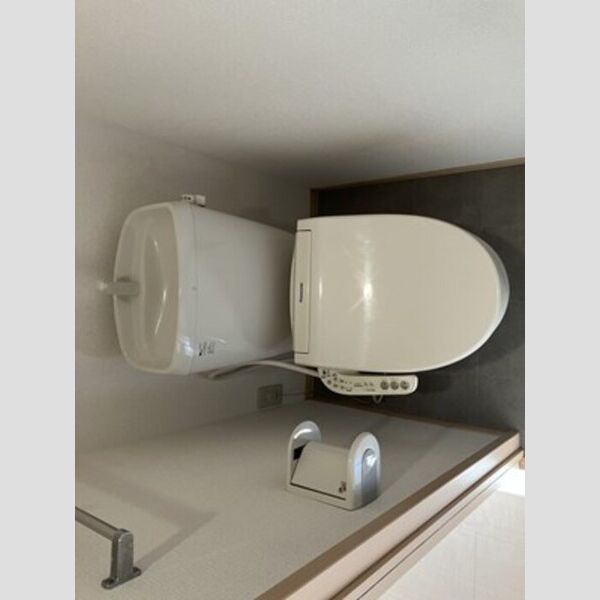 トイレ (温水洗浄暖房便座)