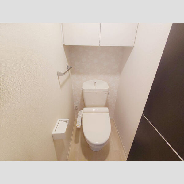 トイレ (温水洗浄暖房便座)