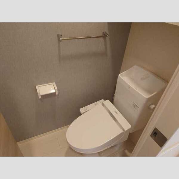 トイレ (温水洗浄暖房便座)