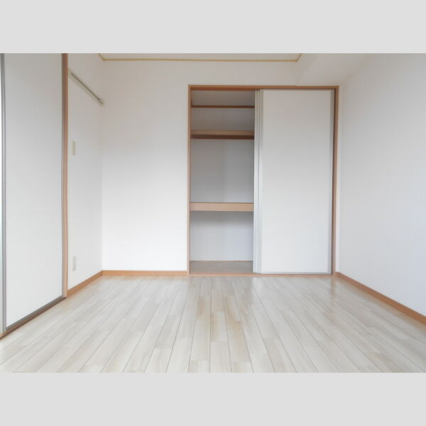 その他 (洋室)