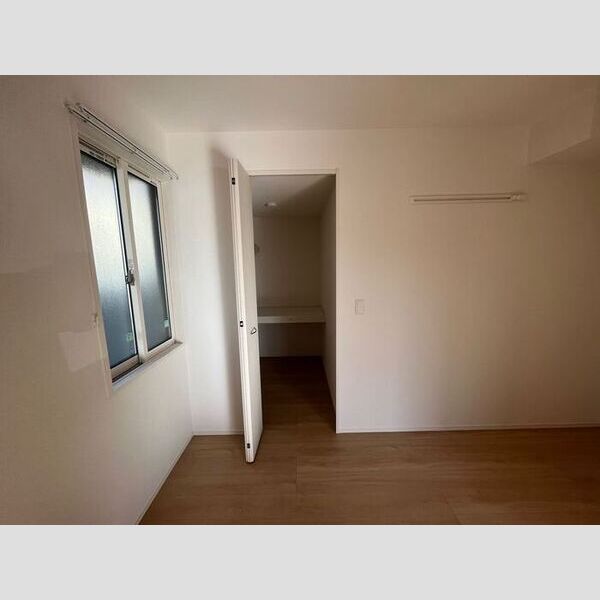 収納 (ウォークインクローゼット)