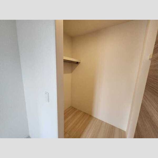 収納 (ウォークインクローゼット)