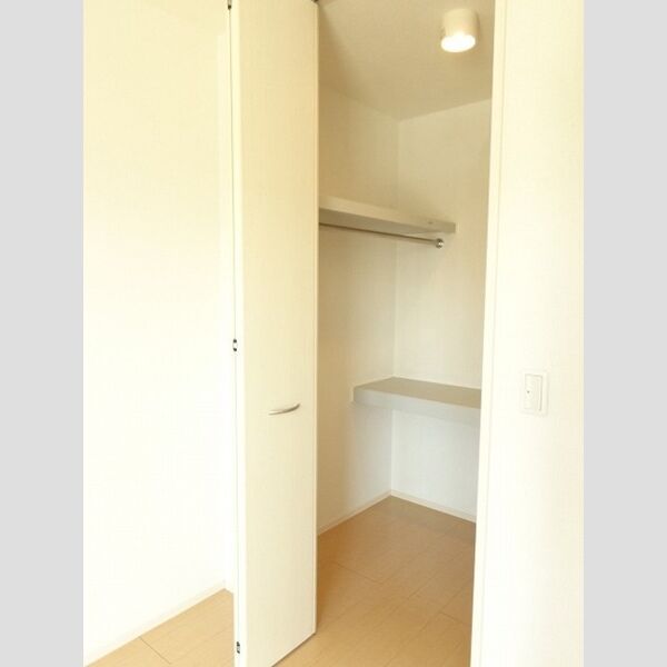 収納 (ウォークインクローゼット)