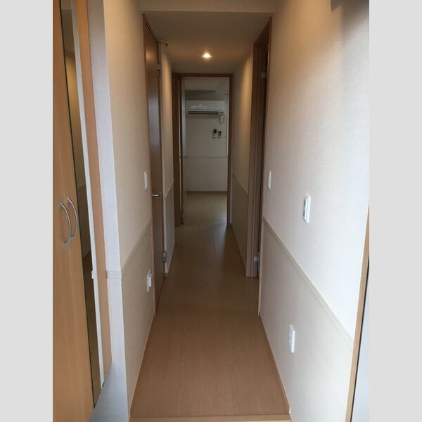 玄関 (廊下)