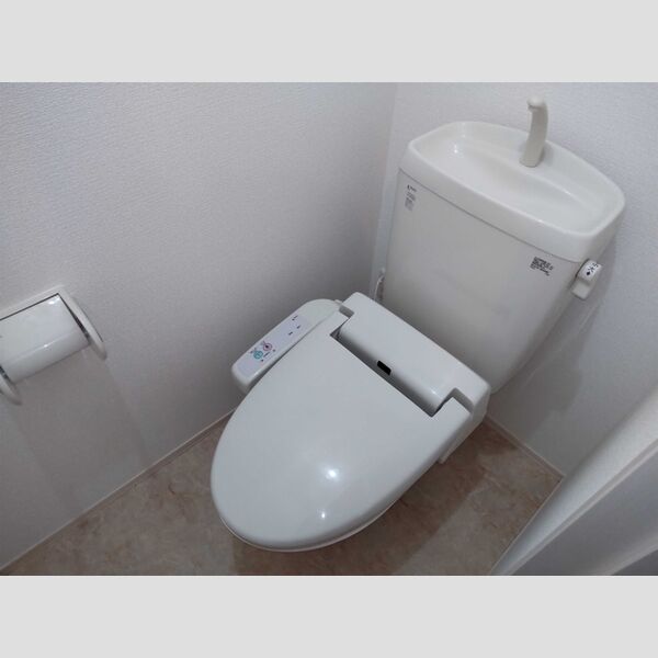 トイレ (温水洗浄暖房便座)