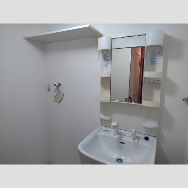 洗面所 (洗髪洗面化粧台)