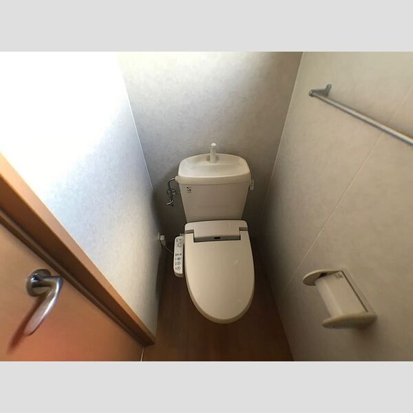 トイレ (温水洗浄便座)