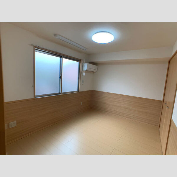 その他 (北東洋室6帖)