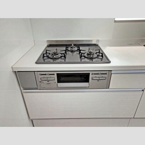 キッチン (3口ガスコンロ)