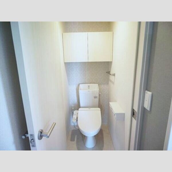 トイレ (温水洗浄暖房便座)