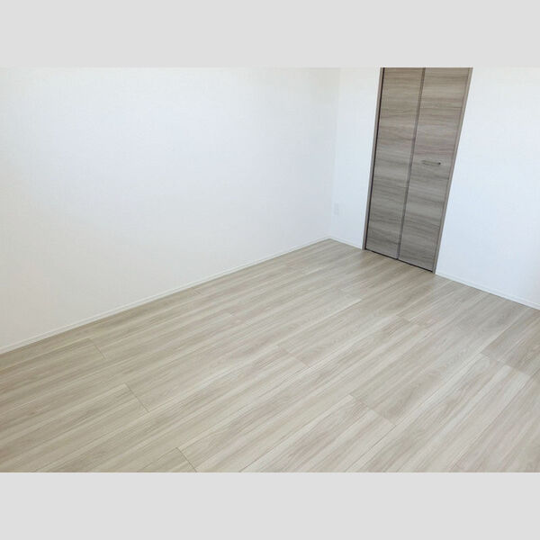 その他 (洋室6帖)