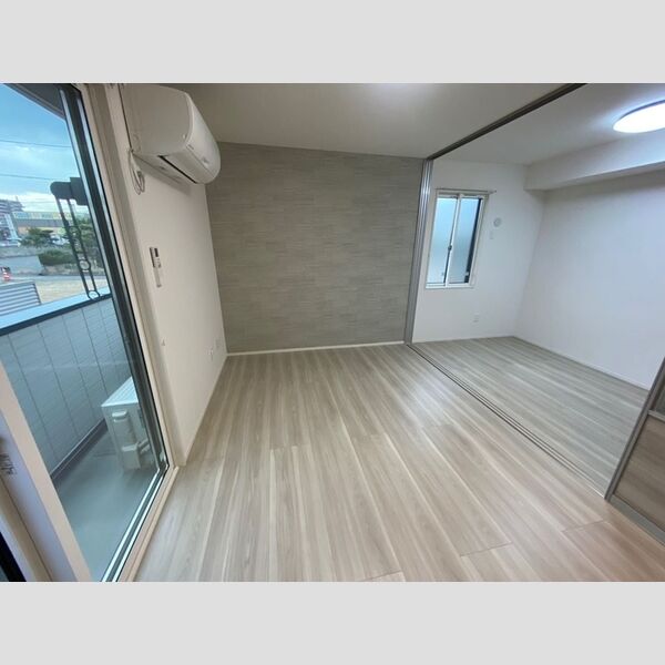 居室・リビング (LDK10.7帖～洋室3.5帖)