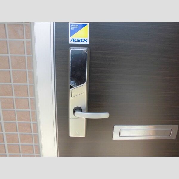 玄関 (102　玄関ICカードキー)