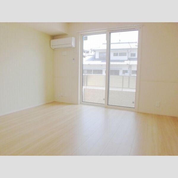 居室・リビング (102　LDK11.3帖)