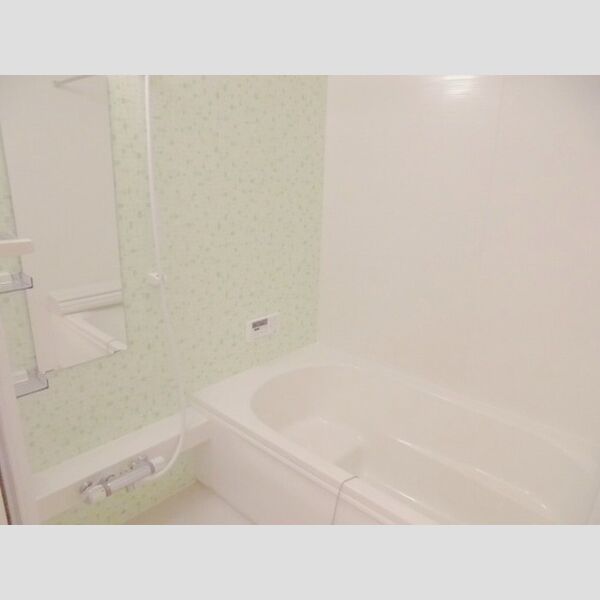 バス (102　一坪バス)